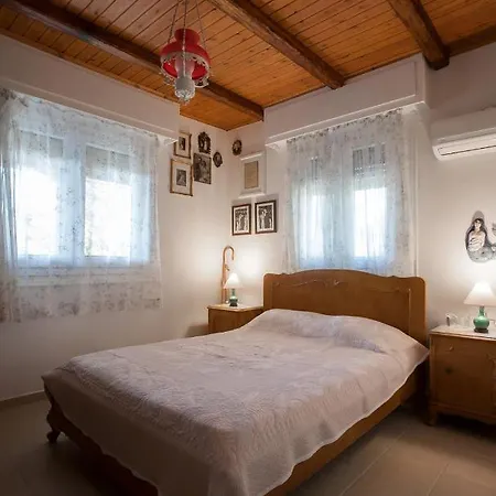 Marathos House Holiday home *