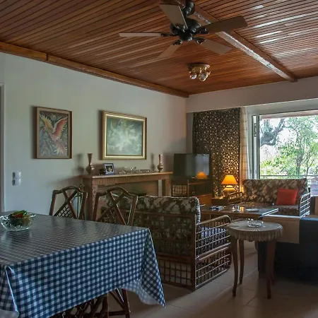 Holiday home Marathos House *